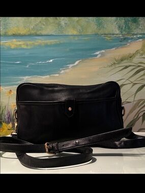 Vintage Ralph Lauren Black Leather Crossbody Bag with Gold Hardware